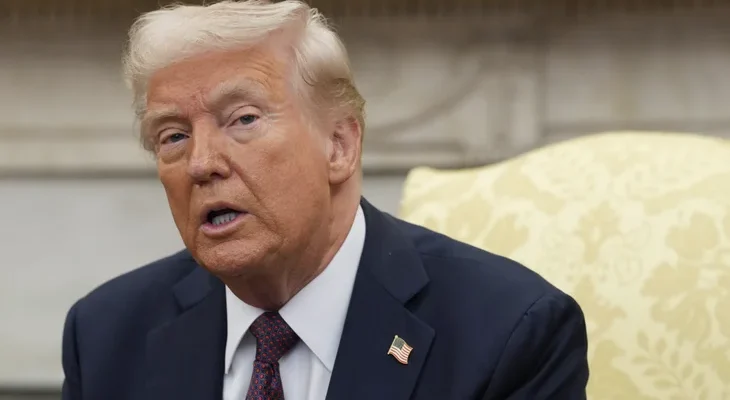 Трамп заявил, что Россия украла у США технологию гиперзвуковых ракет